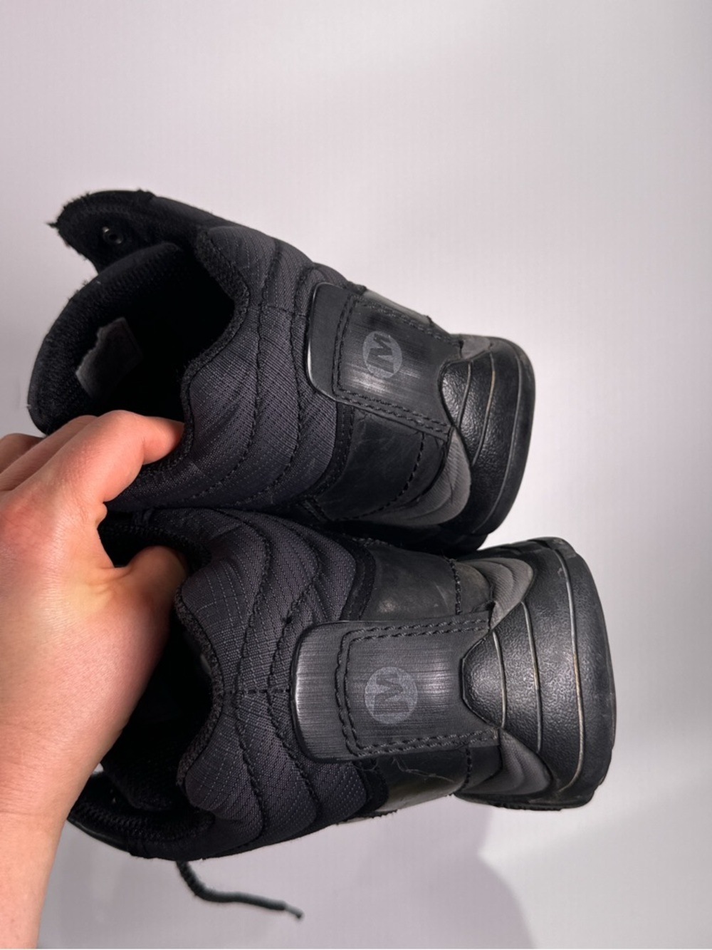 Merrell Black Leather Waterproof Hiking Boots l - Picture 8 of 12